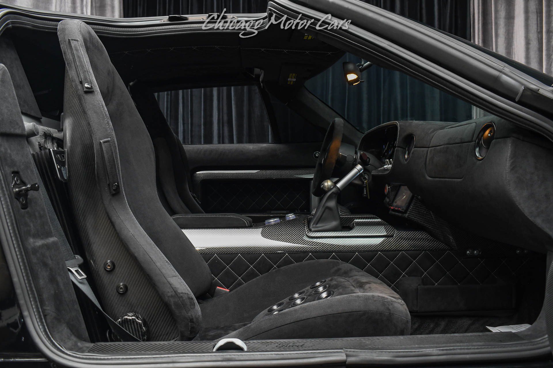 Used 2006 Ford GT image 24