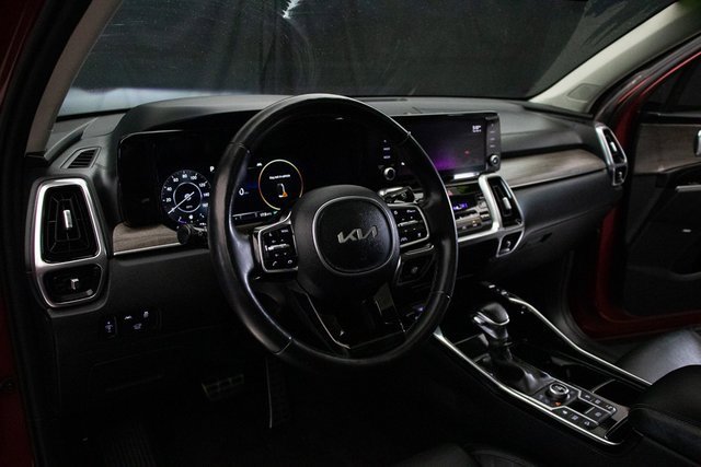 Used 2022 Kia Sorento SX Prestige image 26