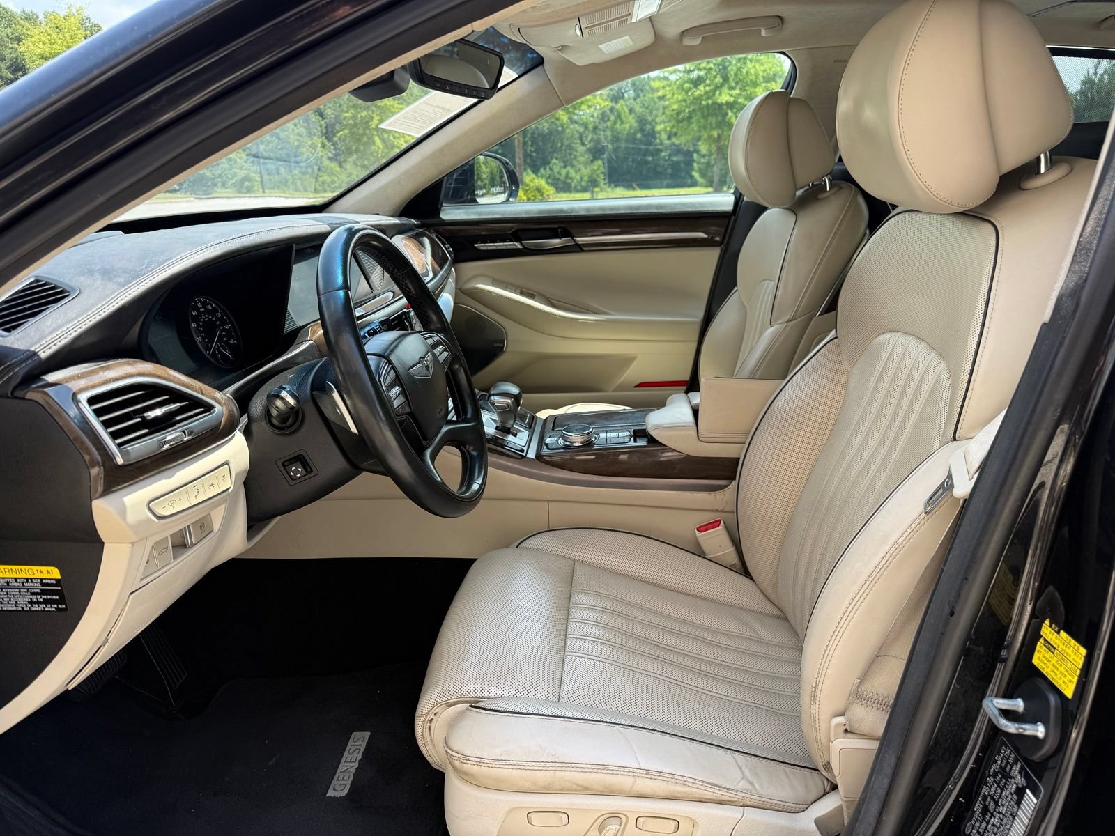 Used 2018 Genesis G90 5.0 Ultimate AWD/4WD image 35