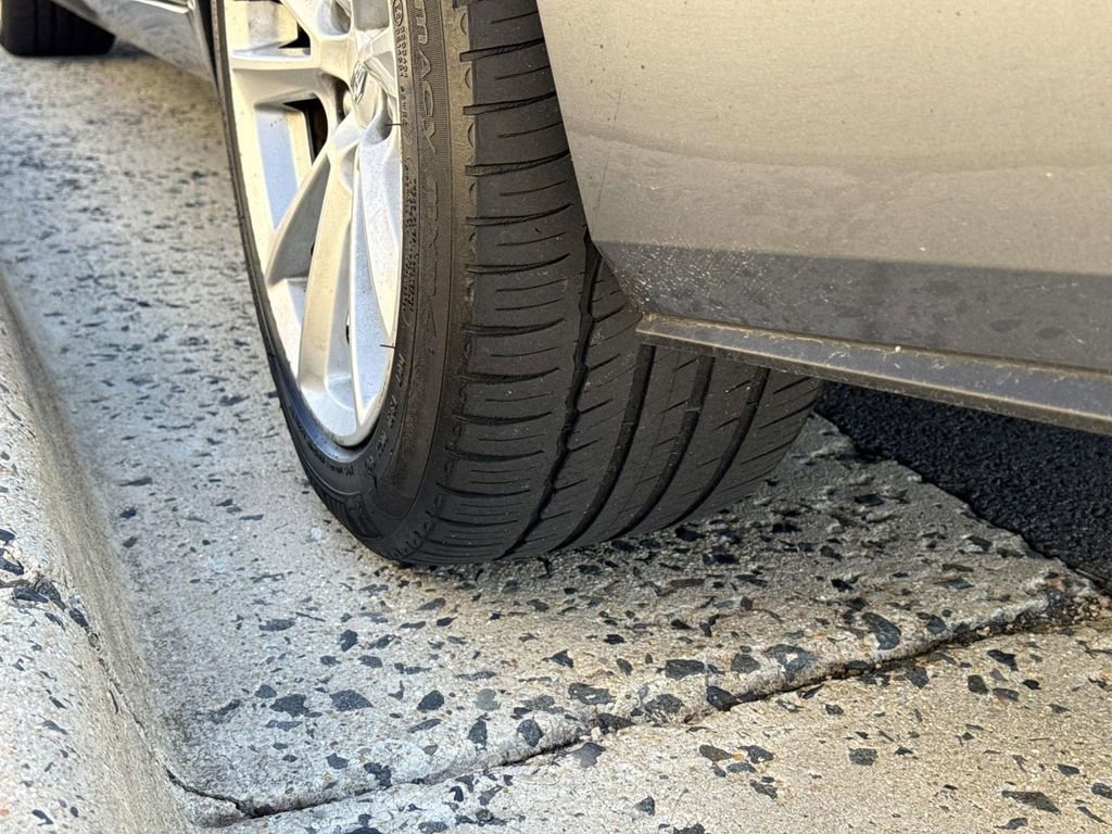 Used 2019 Cadillac CTS 2.0L Turbo w/ Seating Package image 17