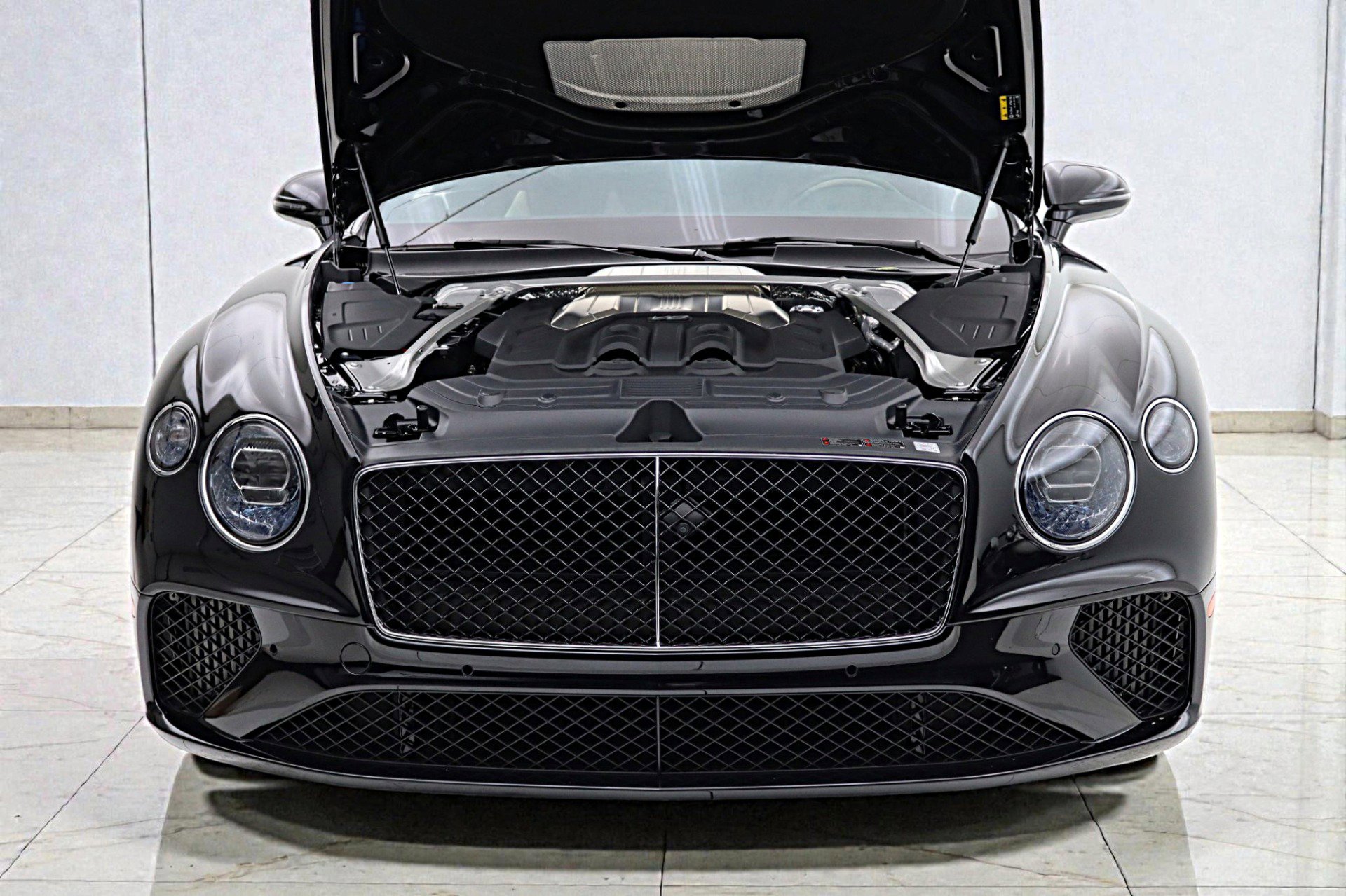 Used 2024 Bentley Continental GT image 25