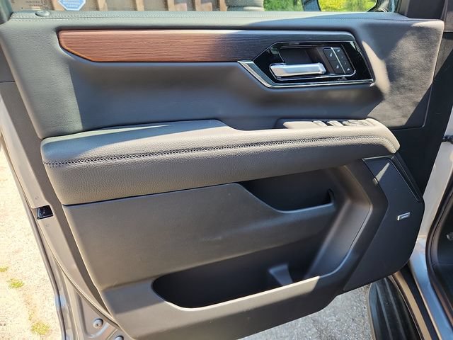 New 2026 GMC Yukon XL Denali AWD/4WD image 8