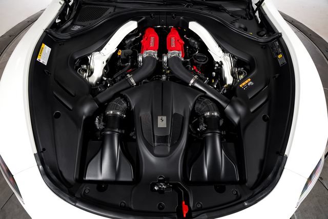 Used 2024 Ferrari Roma RWD image 15