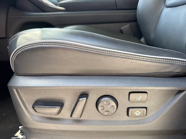 Used 2025 INFINITI QX80 Sensory AWD/4WD image 15