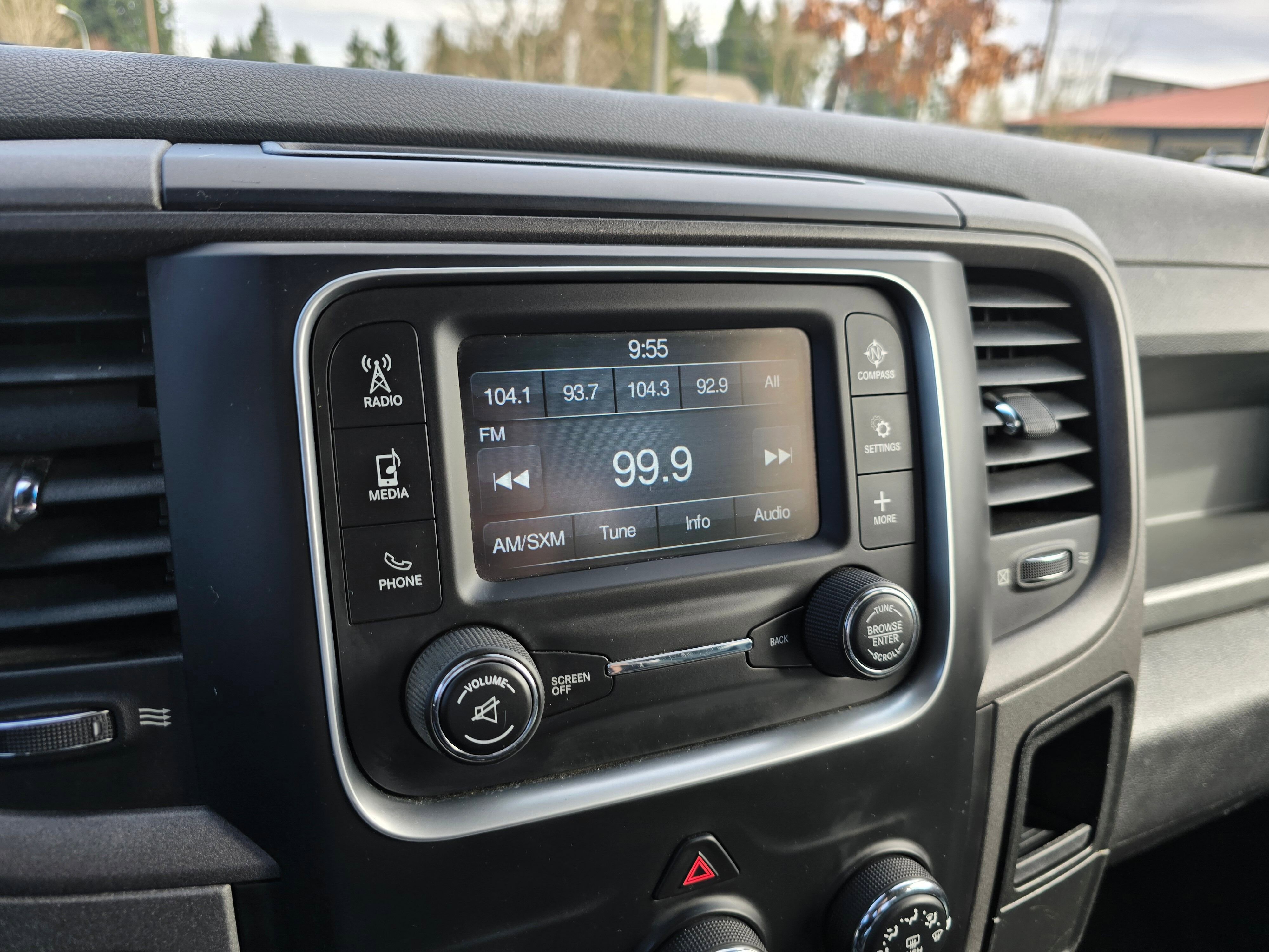 Used 2013 RAM 1500 ST w/ SXT Appearance Group AWD/4WD image 17