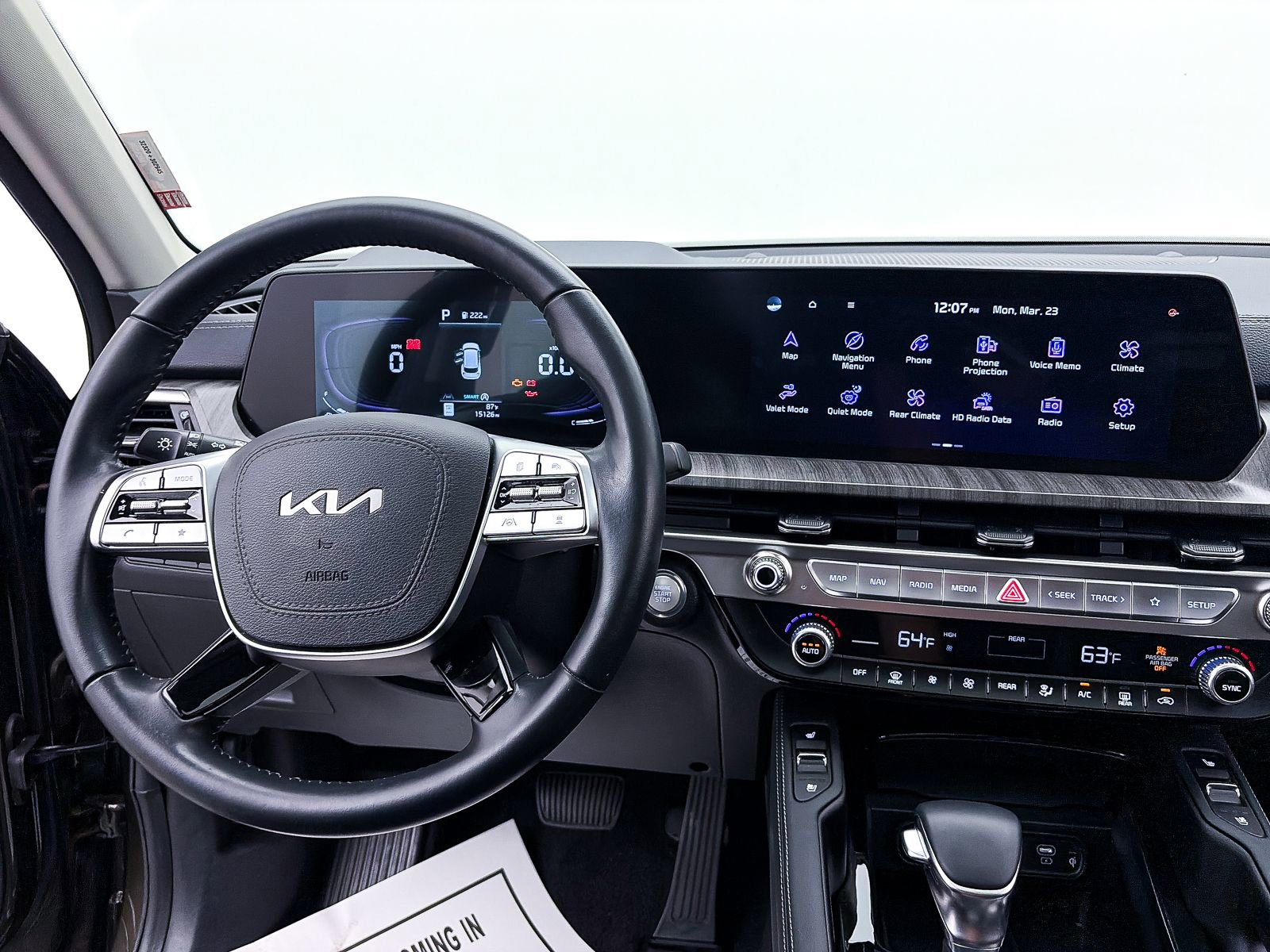 Used 2025 Kia Telluride EX w/ EX Captain's Chair Package image 4