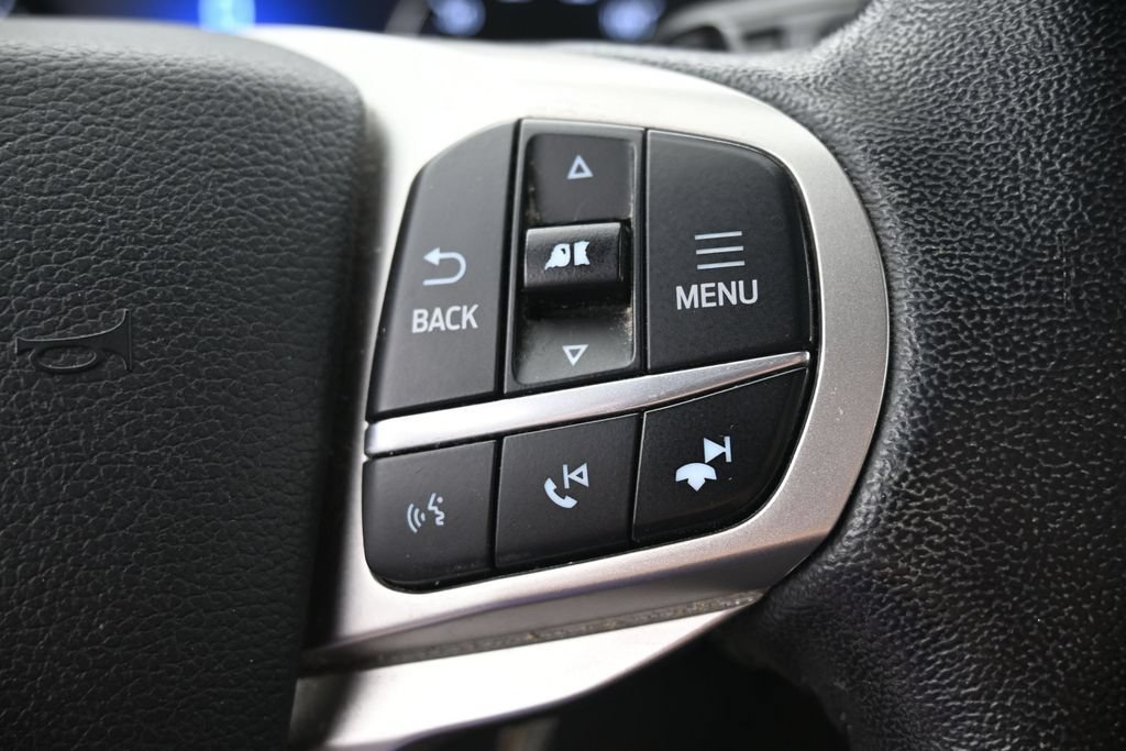Used 2020 Ford Explorer XLT w/ Equipment Group 202A AWD/4WD image 24