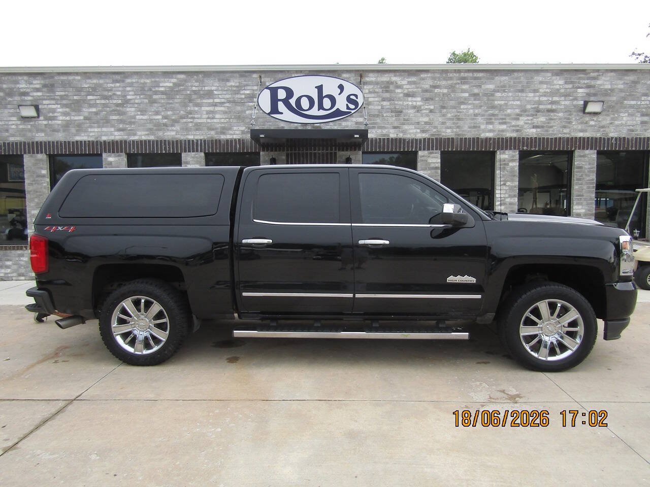 Used 2018 Chevrolet Silverado 1500 High Country AWD/4WD image 2