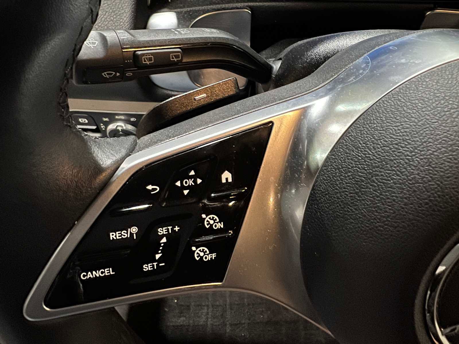 Certified 2025 Mercedes-Benz GLB 250 4MATIC image 25