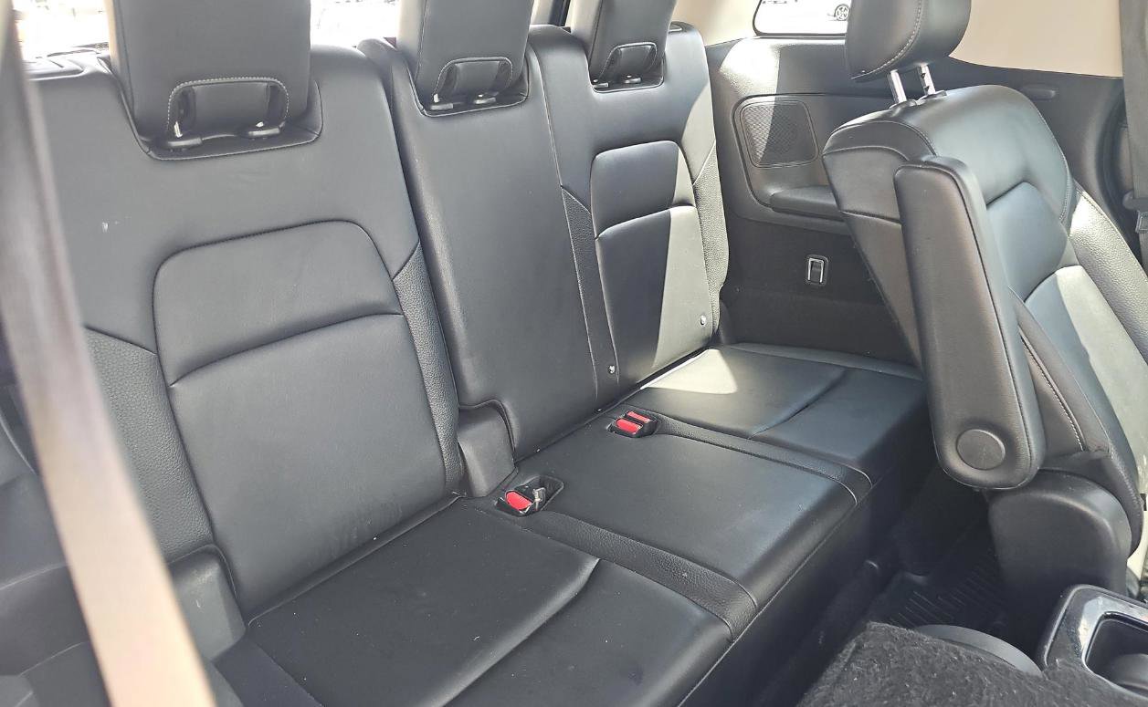 Used 2022 Nissan Pathfinder SL w/ SL Premium Package FWD image 12