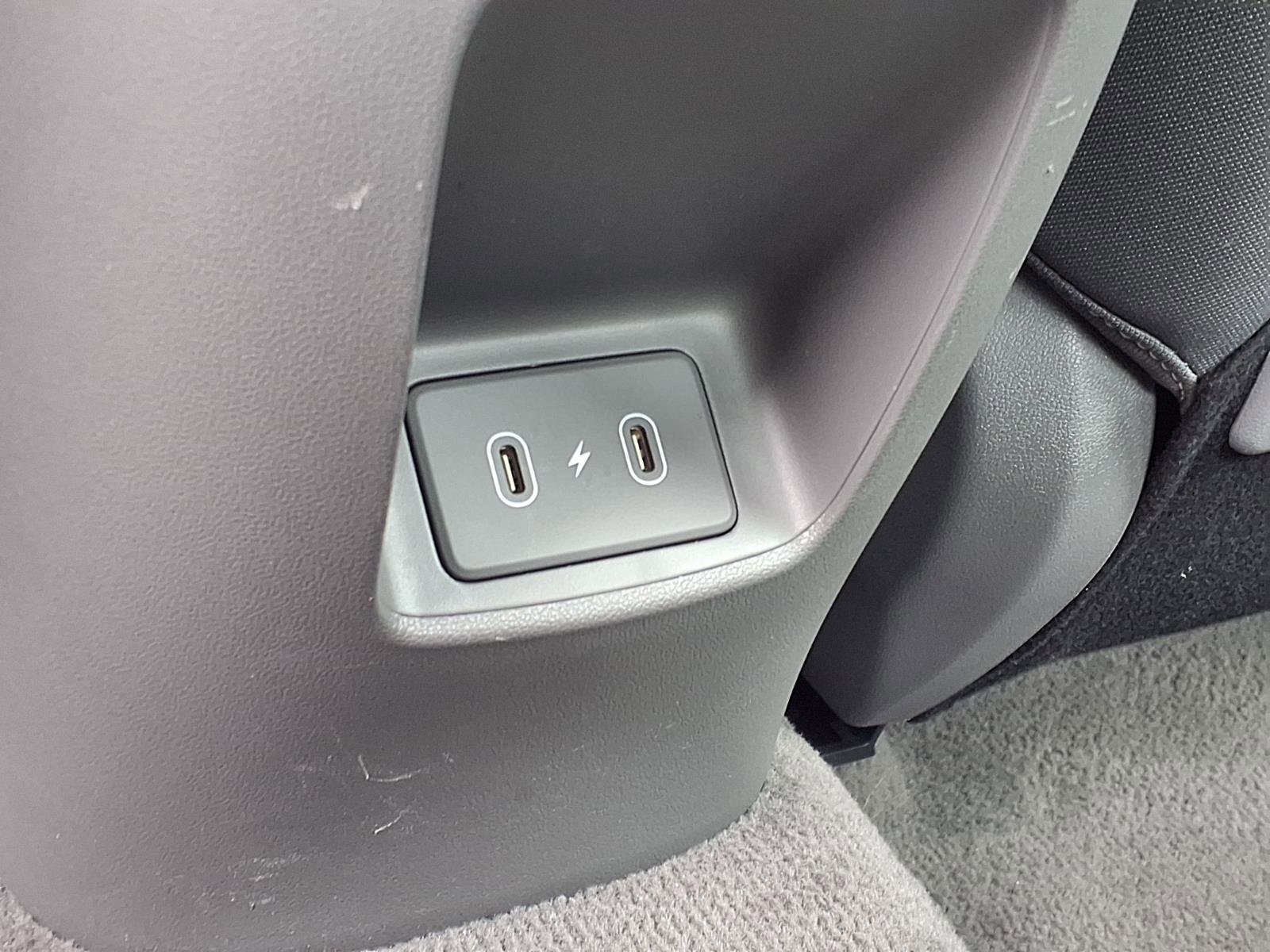 Used 2025 Hyundai Elantra SEL FWD image 15