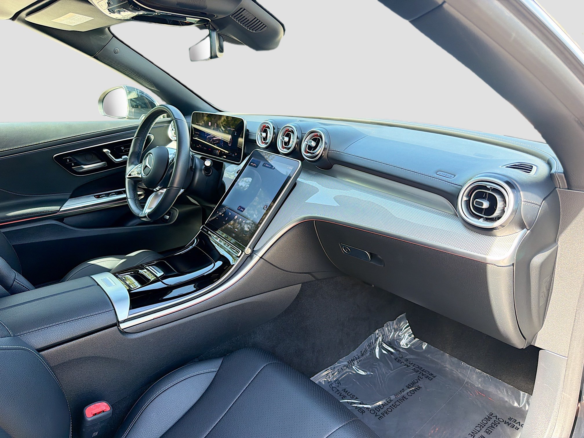 Used 2025 Mercedes-Benz CLE 300 4MATIC Cabriolet image 15
