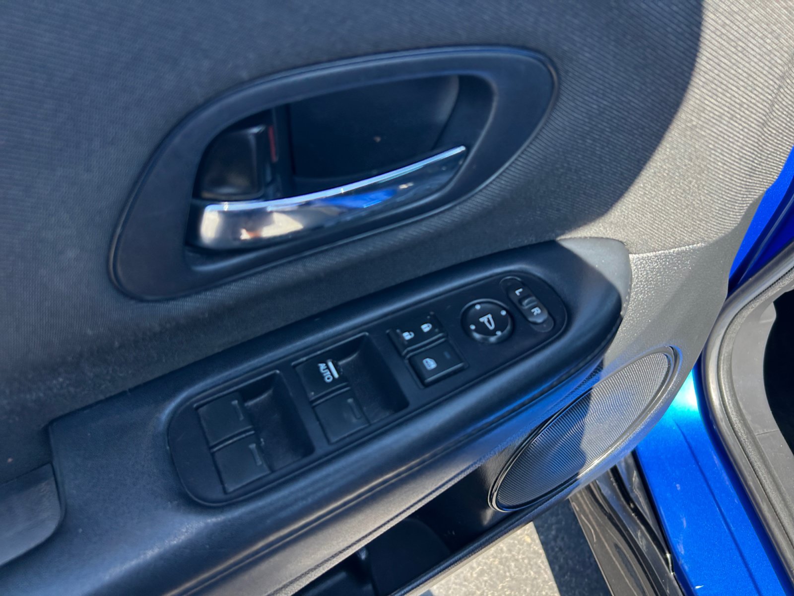 Used 2020 Honda HR-V Sport image 13