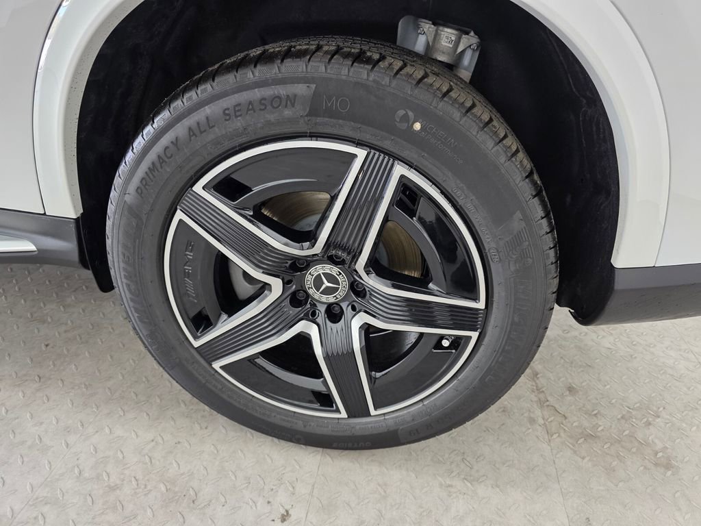 New 2026 Mercedes-Benz GLC 300 image 12