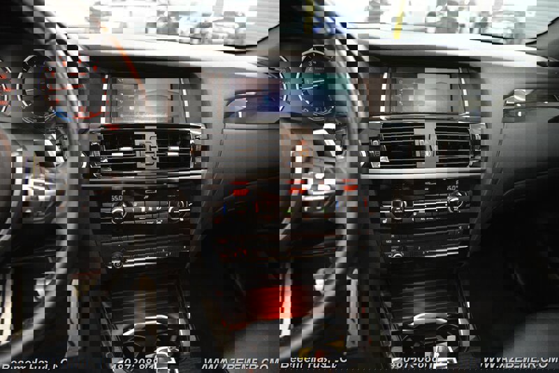 Used 2017 BMW X3 xDrive28i w/ Premium Package image 36