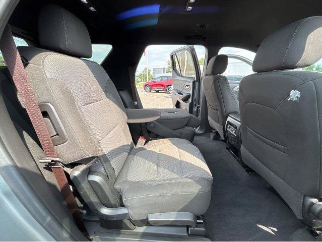 Used 2023 Chevrolet Traverse LT FWD image 7