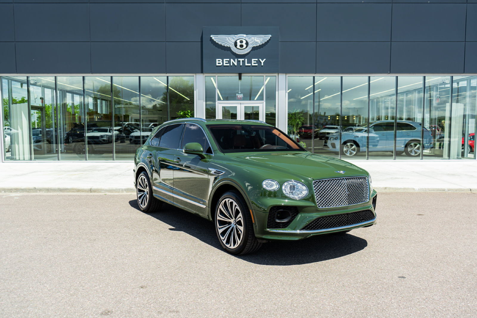 Certified 2022 Bentley Bentayga AWD/4WD image 18