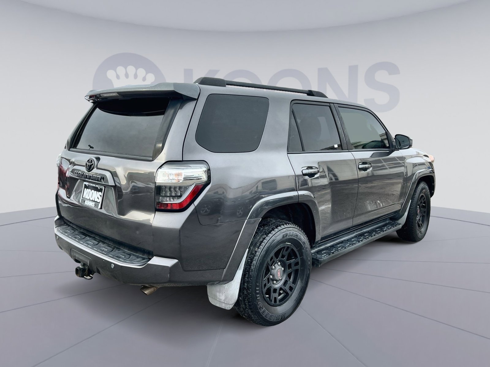 Used 2016 Toyota 4Runner SR5 image 7