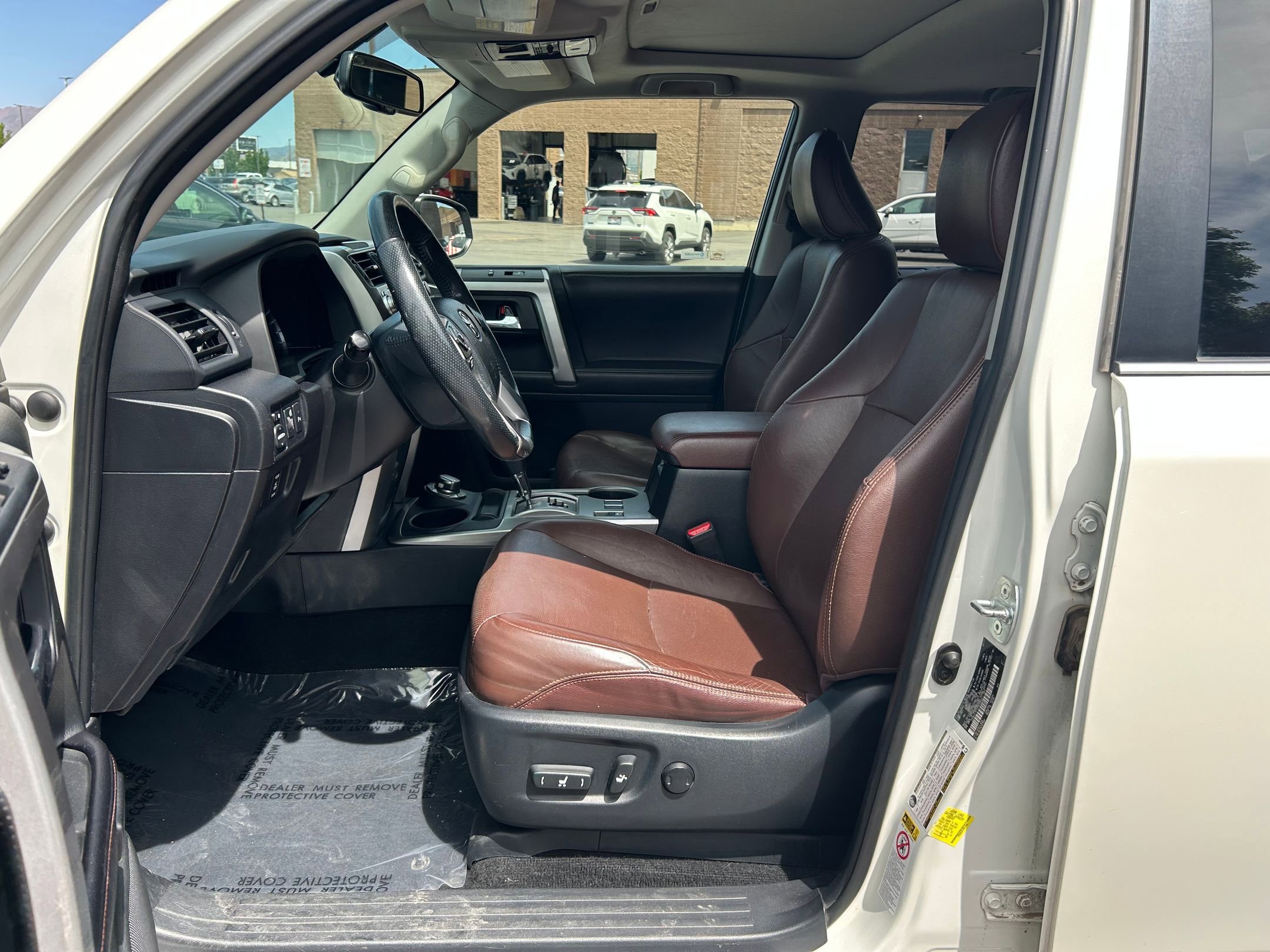 Used 2017 Toyota 4Runner Limited AWD/4WD image 12