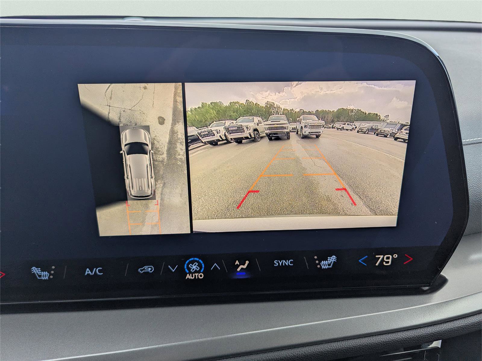 New 2026 Chevrolet Traverse LT w/ Driver Confidence Package image 18