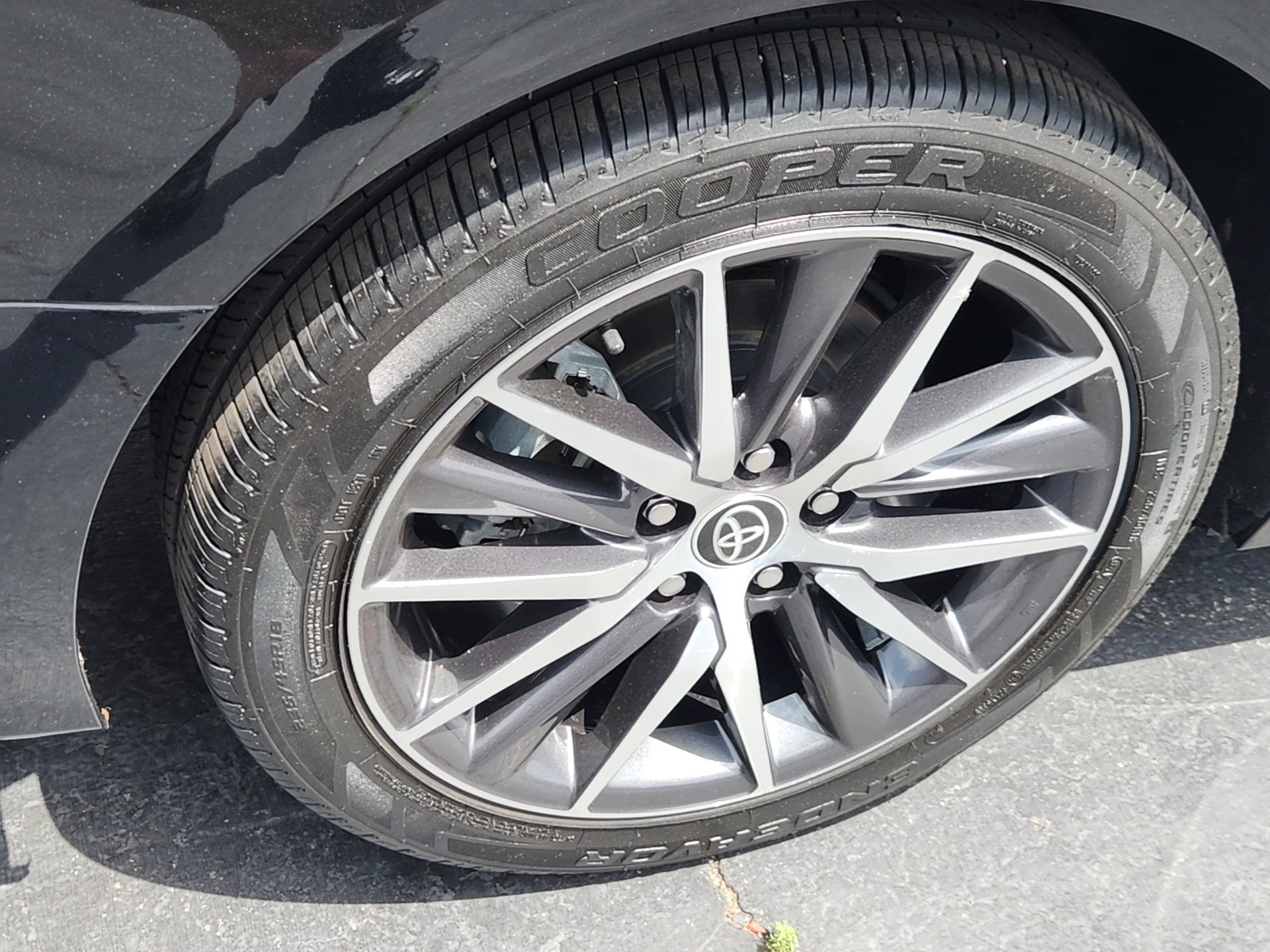 Certified 2022 Toyota Camry XLE FWD image 25