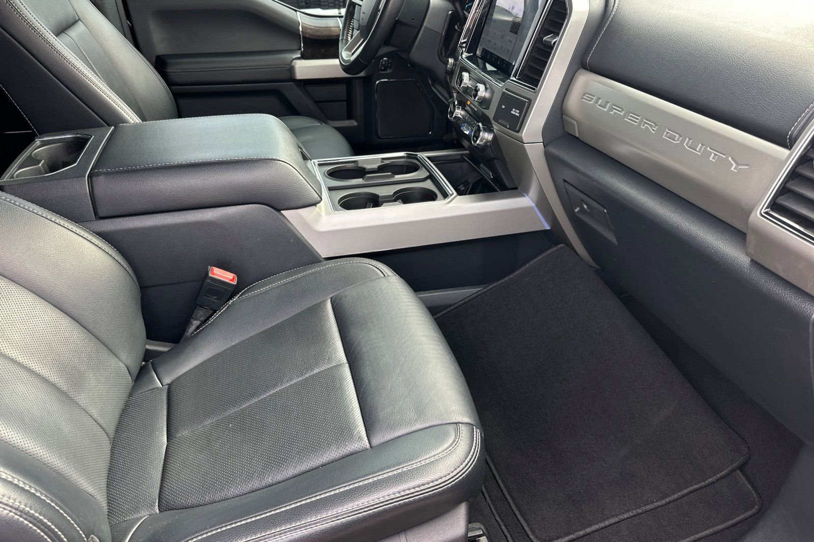 Used 2022 Ford F250 Lariat w/ Lariat Ultimate Package image 15