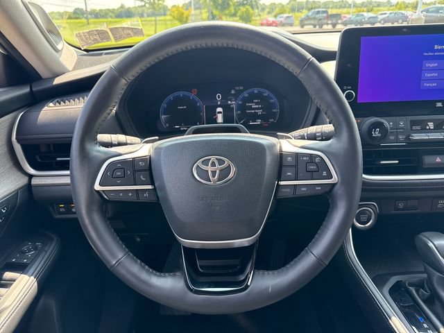 Used 2024 Toyota Grand Highlander AWD image 21