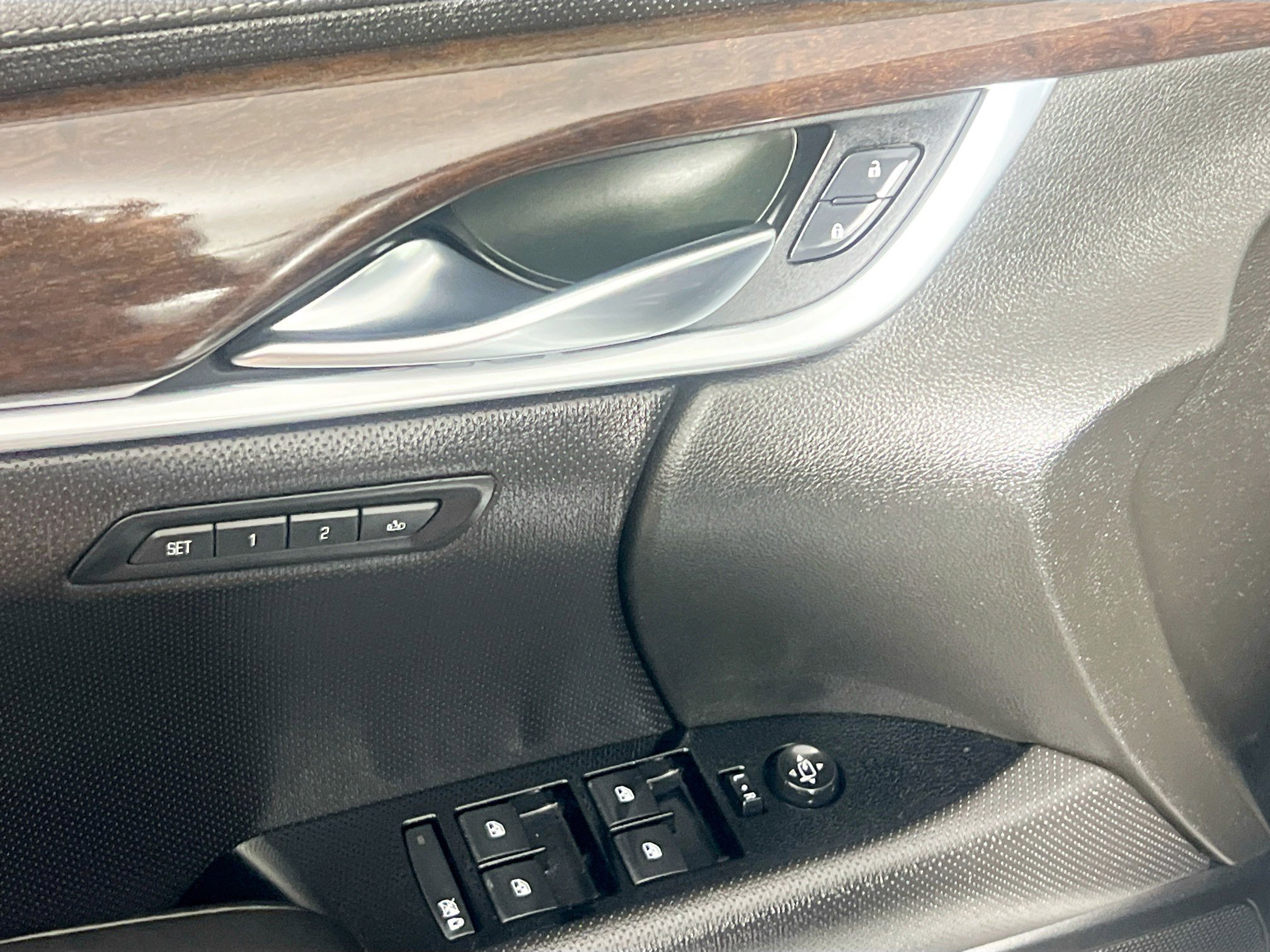 Used 2017 Cadillac XTS Luxury image 16