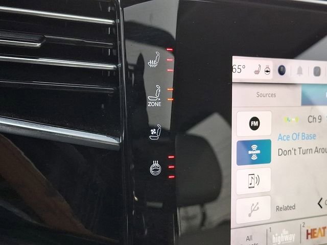 Used 2022 Jeep Wagoneer Series II w/ Premium Group I image 24