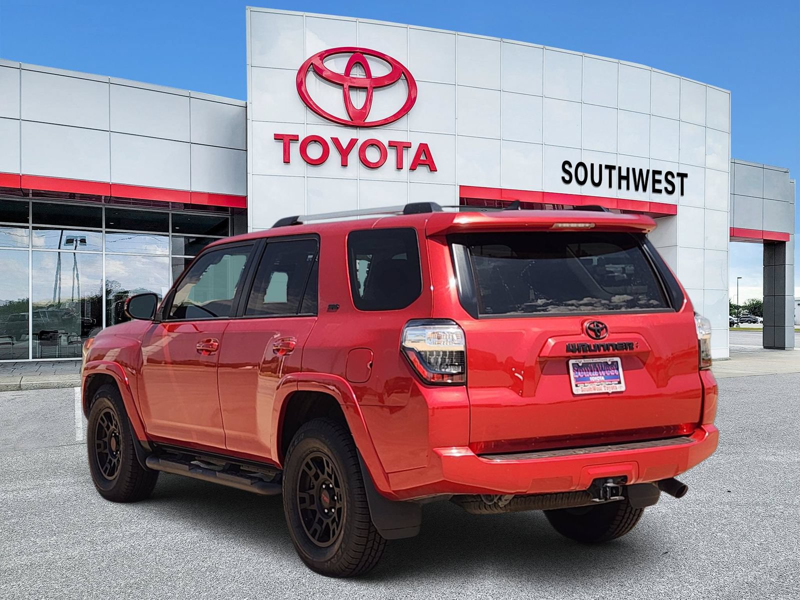 Used 2022 Toyota 4Runner SR5 Premium w/ Moonroof Package RWD image 4