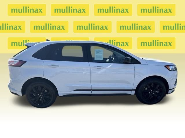 New 2024 Ford Edge SE w/ Black Appearance Package image 16