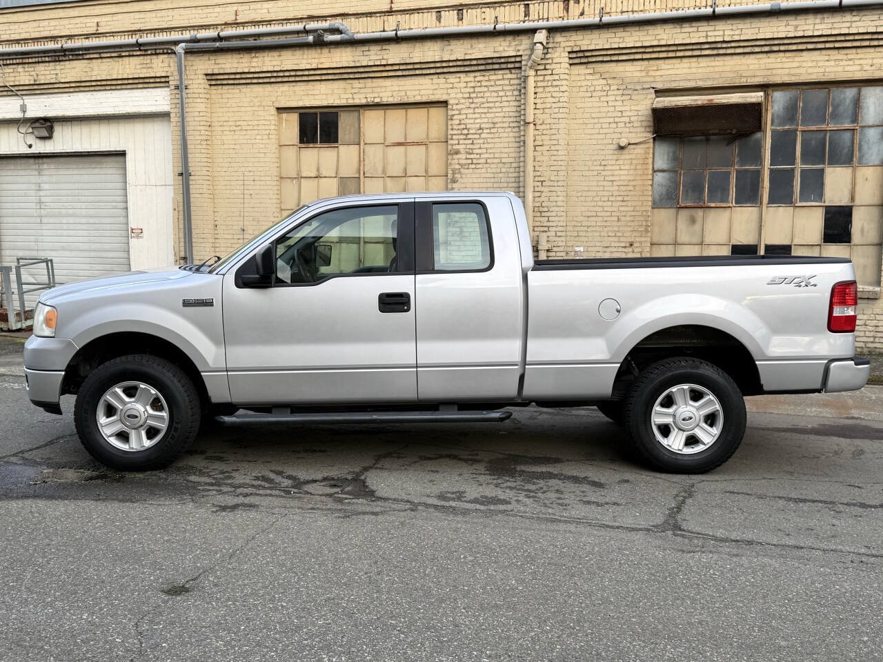 Used 2005 Ford F150 STX AWD/4WD image 5