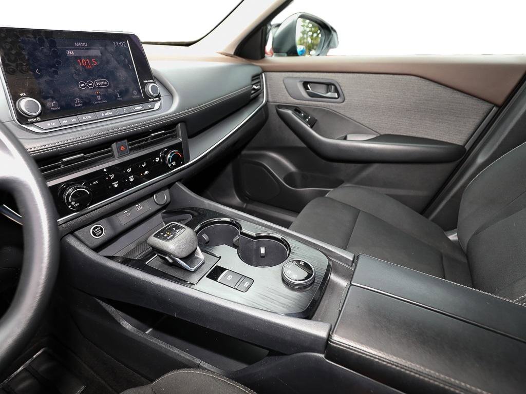 Used 2023 Nissan Rogue S image 21