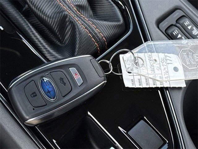 New 2025 Subaru Crosstrek 2.5i Limited w/ Crosstrek Mirror Package image 8