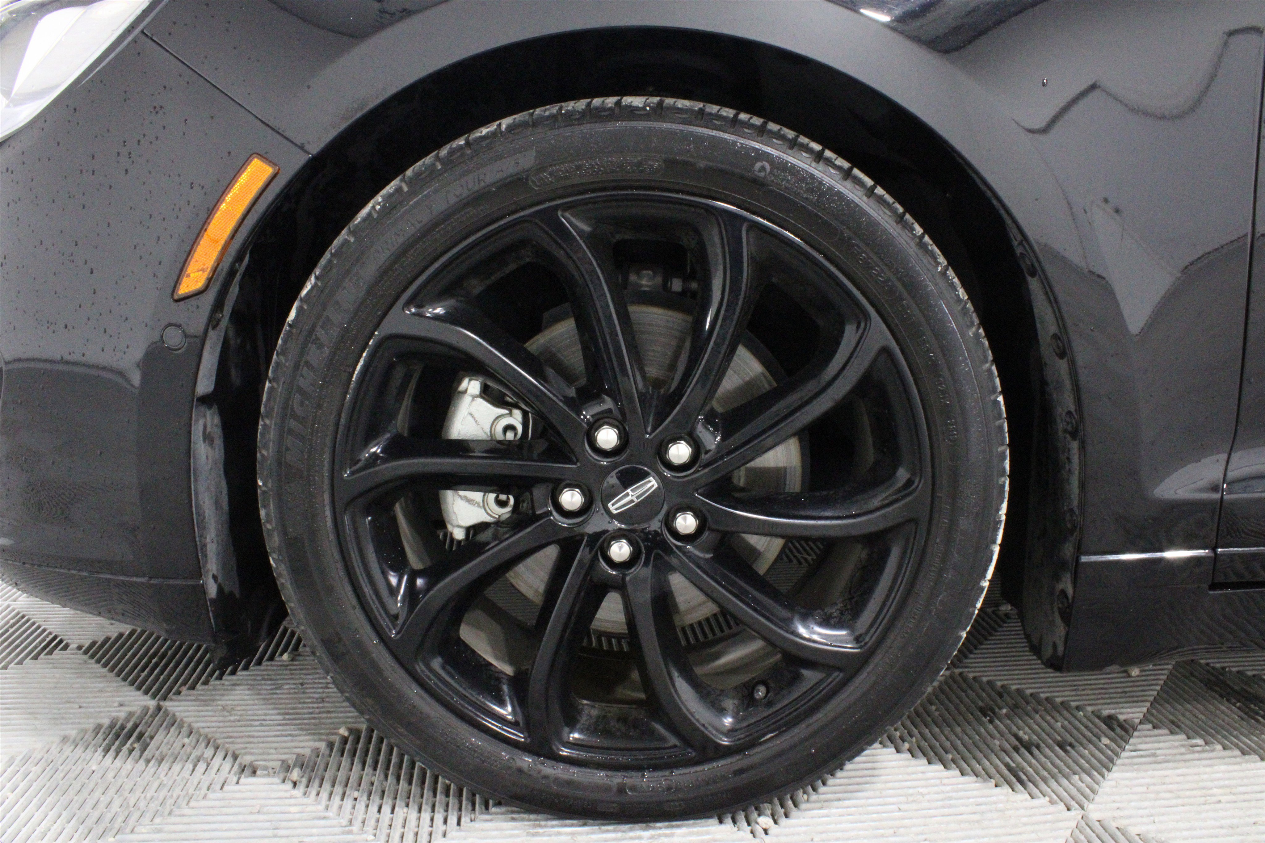 Used 2020 Lincoln MKZ Reserve w/ Monochromatic Package FWD image 31