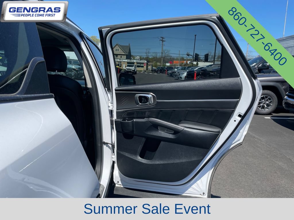 Used 2023 Kia Sorento SX AWD/4WD image 18