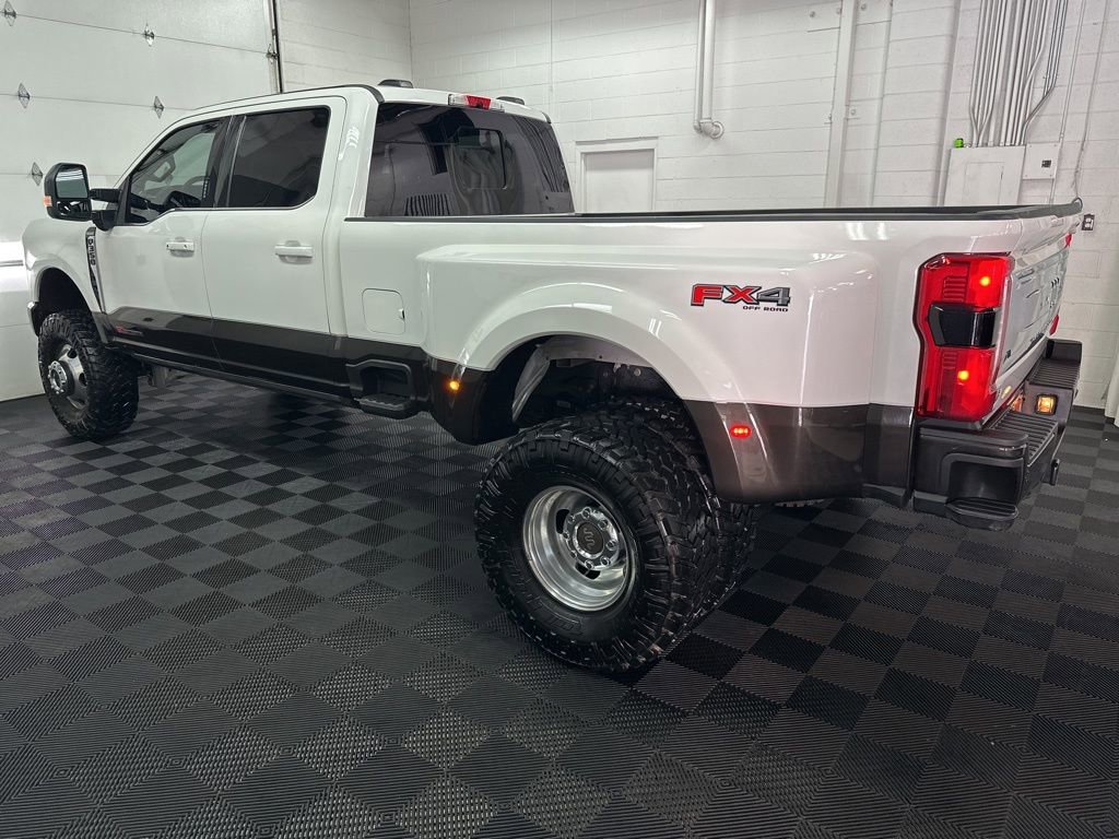 Used 2024 Ford F350 King Ranch image 6