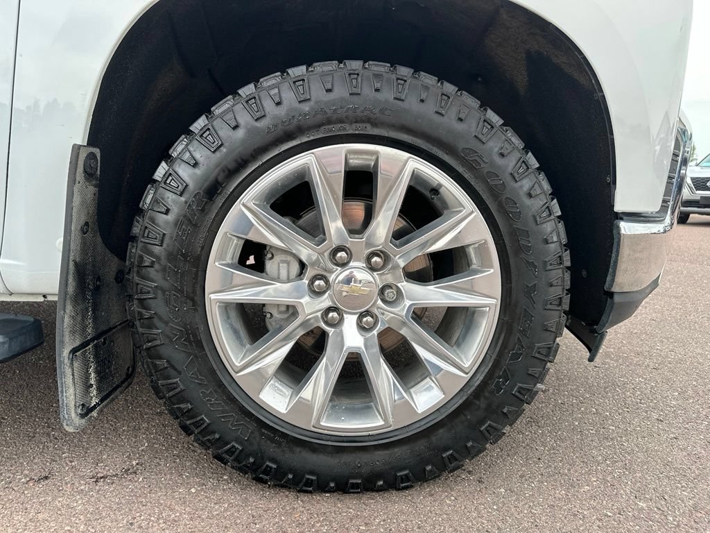 Used 2021 Chevrolet Silverado 1500 LTZ w/ LTZ Premium Package AWD/4WD image 38