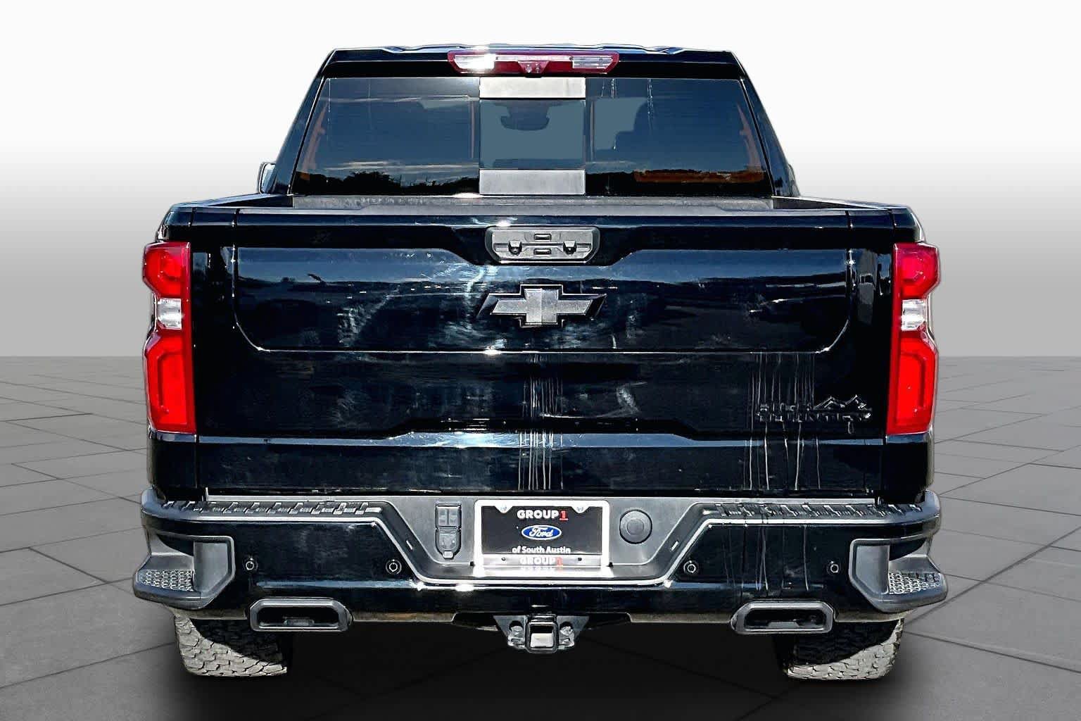 Used 2024 Chevrolet Silverado 1500 High Country w/ Midnight Edition AWD/4WD image 7