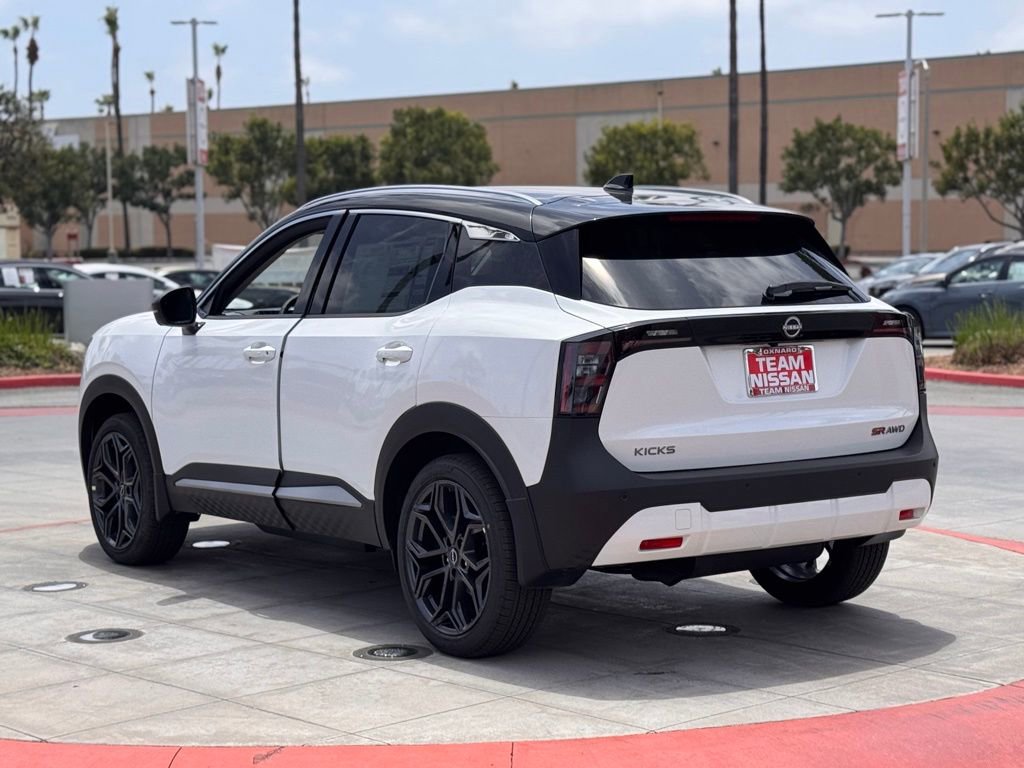 New 2025 Nissan Kicks SR AWD/4WD video 5