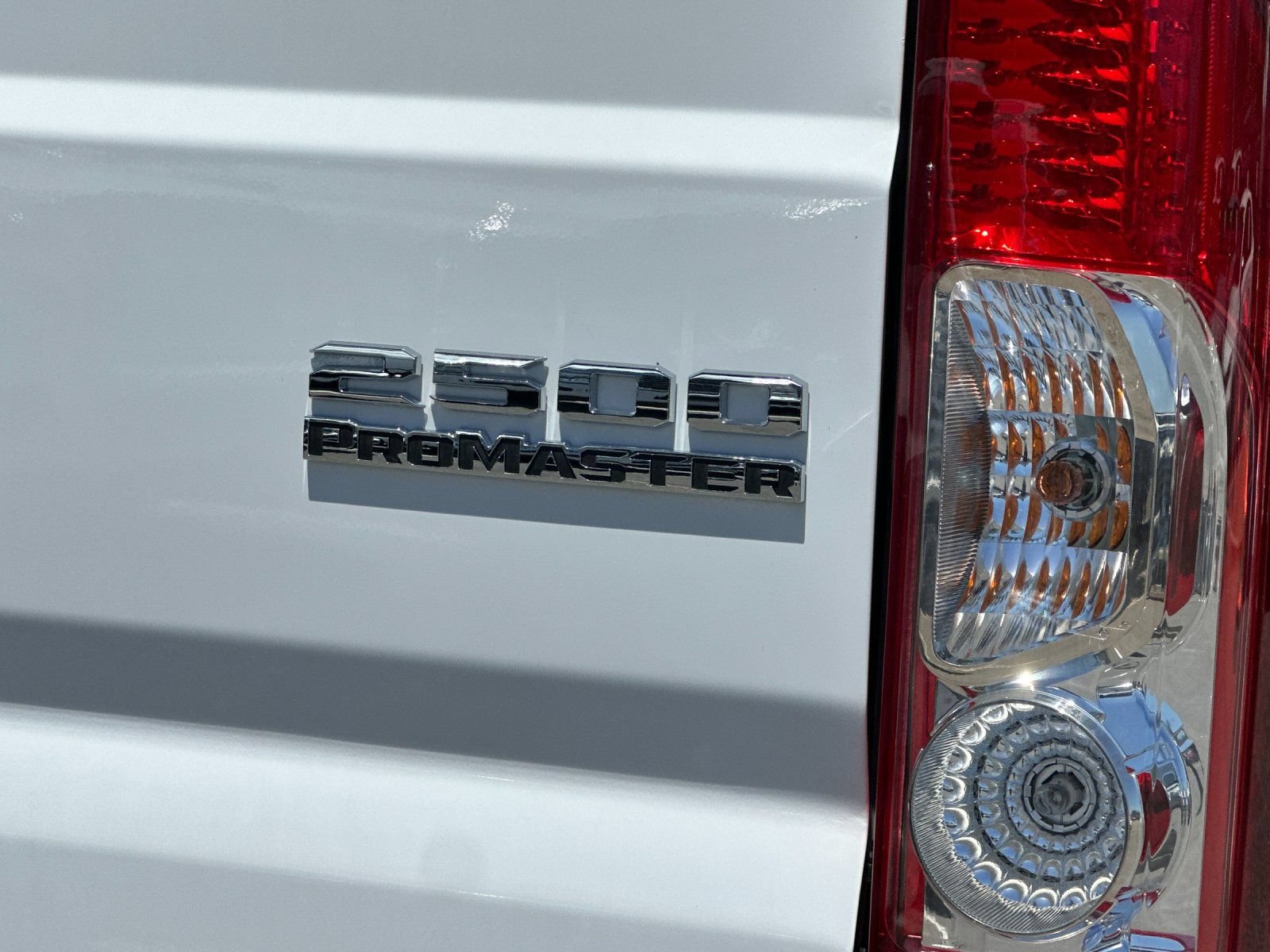 Used 2026 RAM ProMaster 2500 w/ Convenience Group FWD image 24