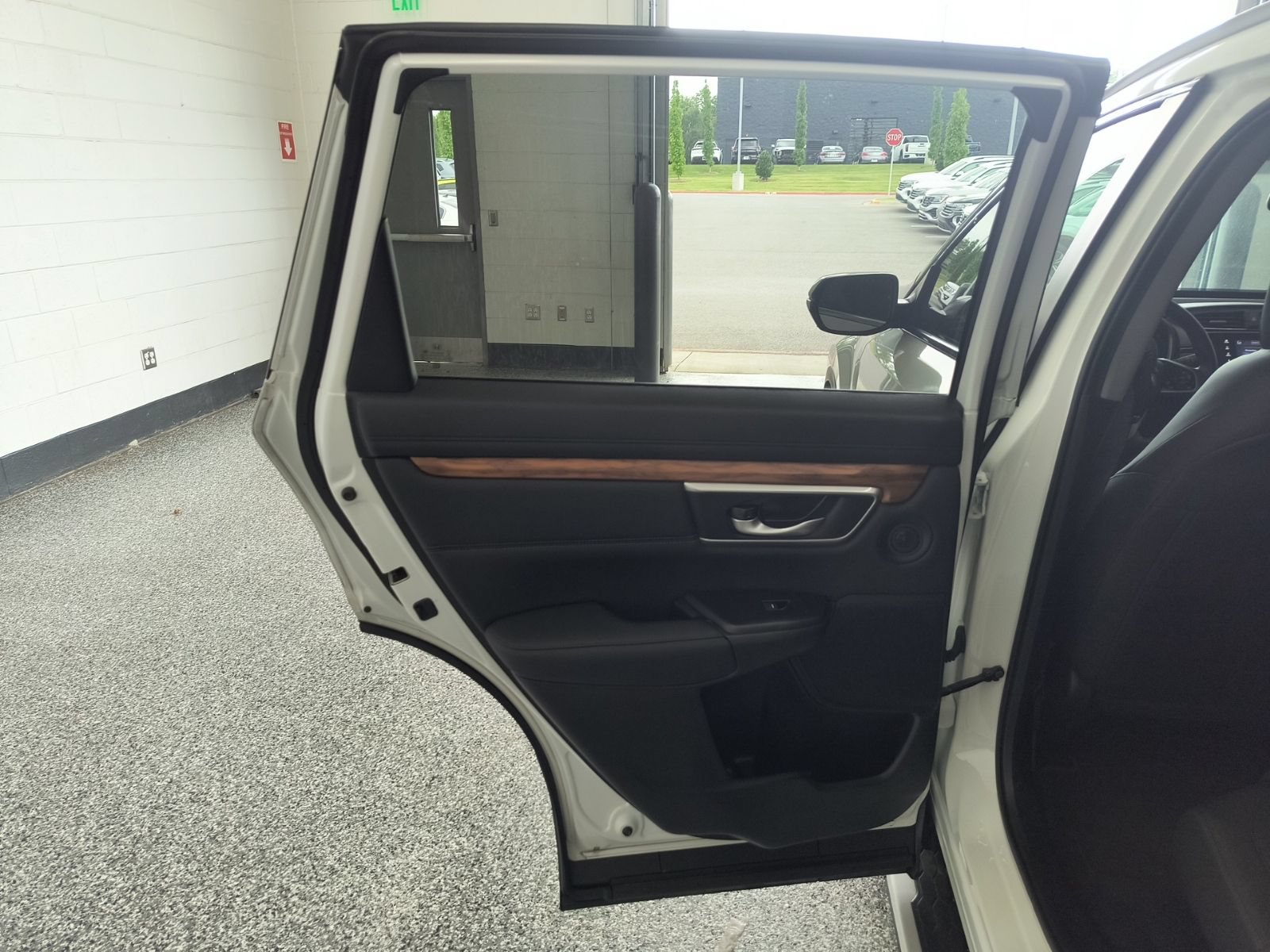 Used 2020 Honda CR-V Touring image 28