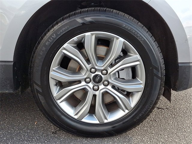 Used 2024 Ford Edge Titanium image 8