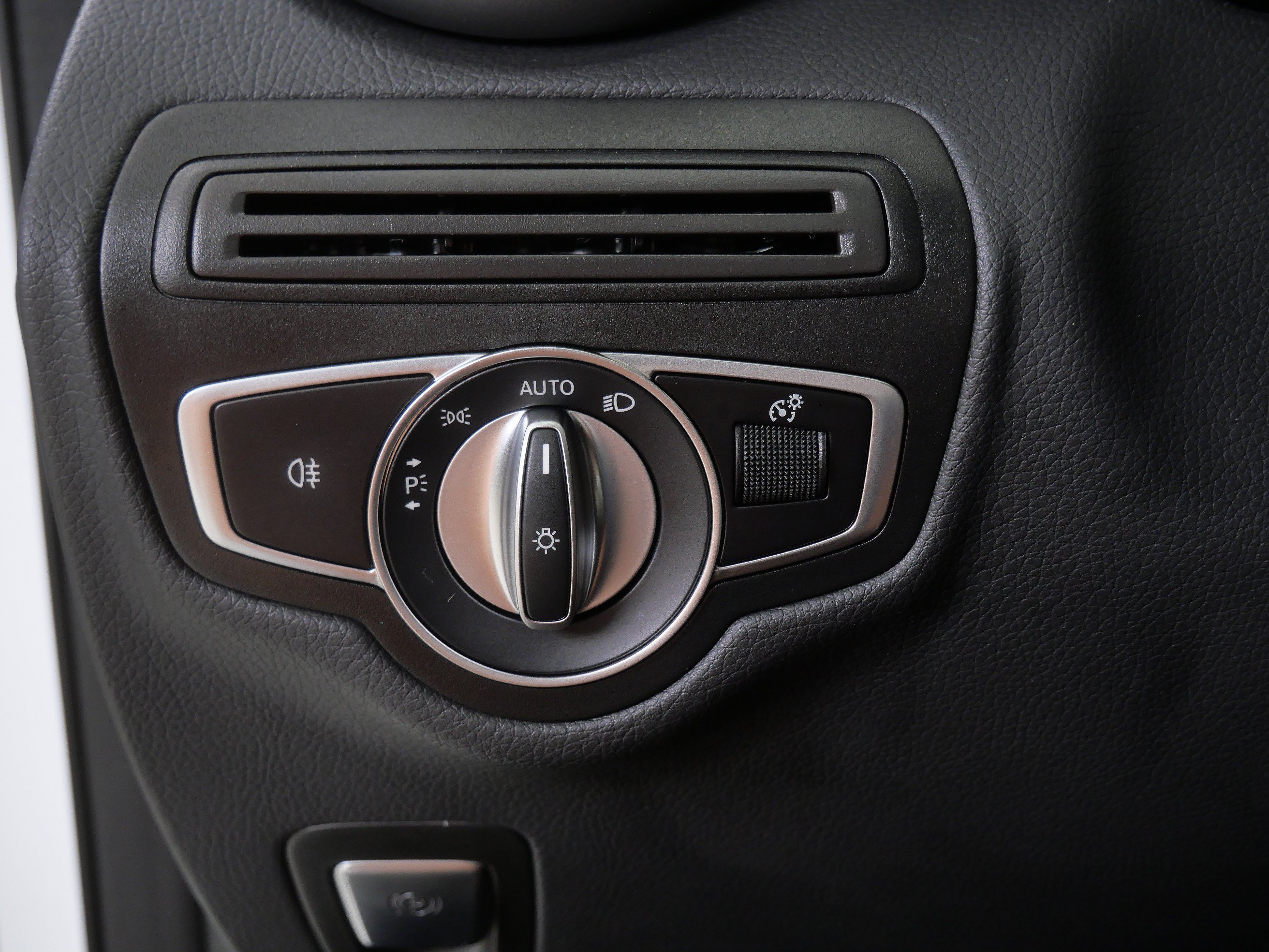 Certified 2023 Mercedes-Benz GLC 300 4MATIC Coupe image 24