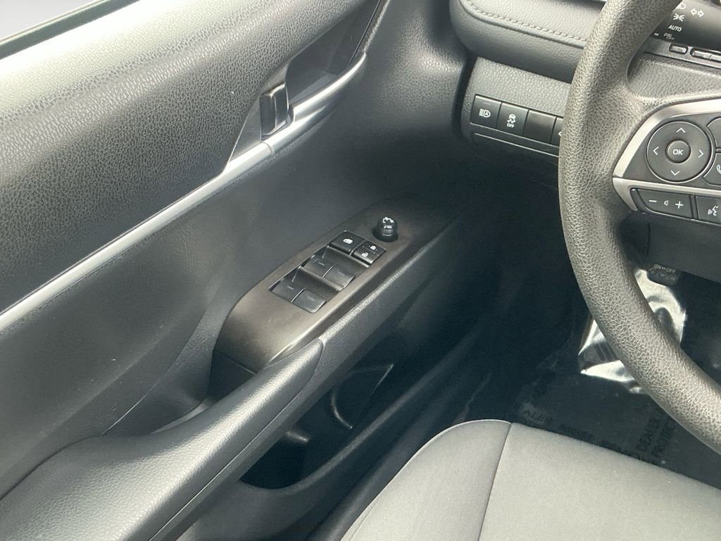 Used 2023 Toyota Camry LE image 19