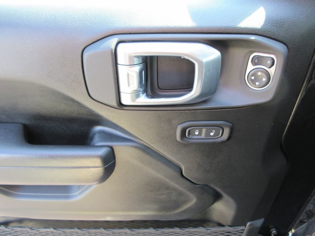 Used 2024 Jeep Wrangler Unlimited Sport AWD/4WD image 26