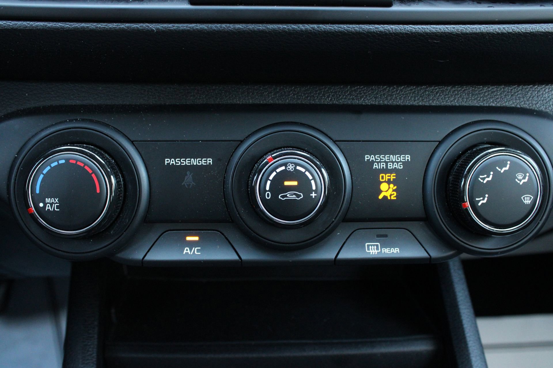 Used 2024 Kia Forte LXS image 32