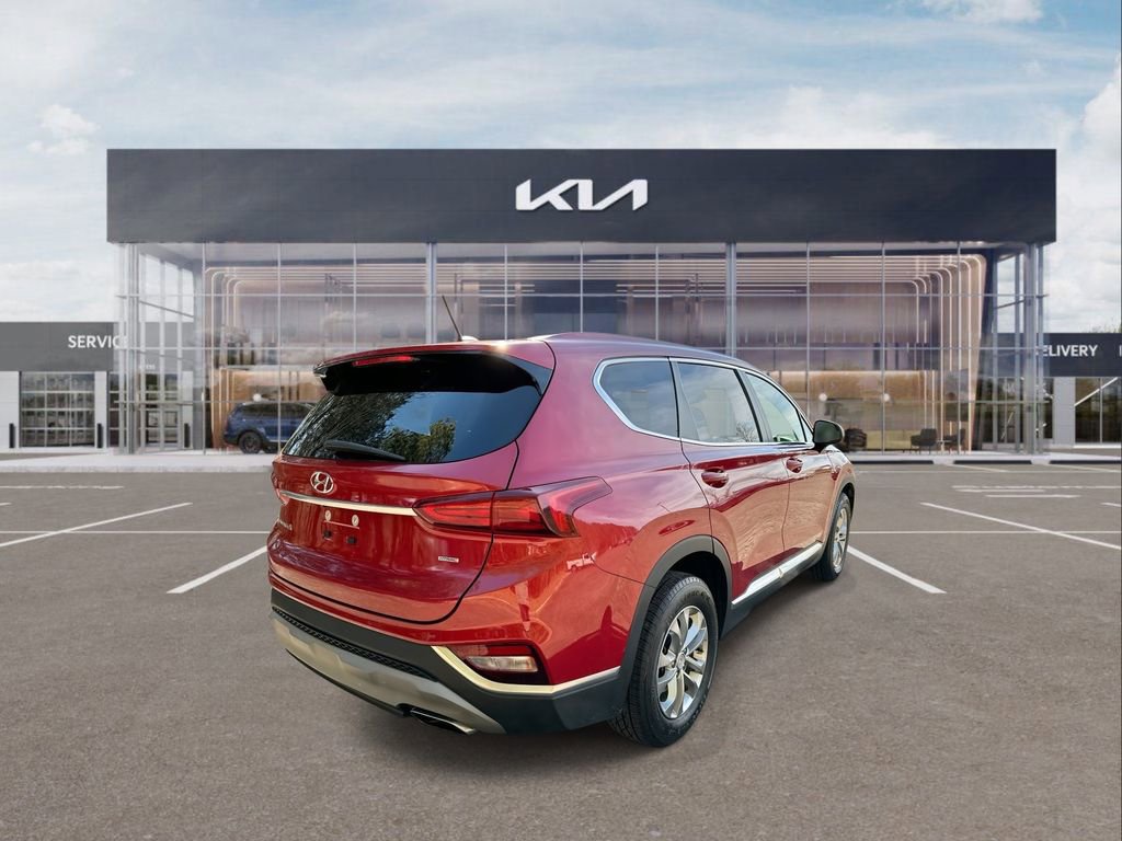 Used 2019 Hyundai Santa Fe SE image 8