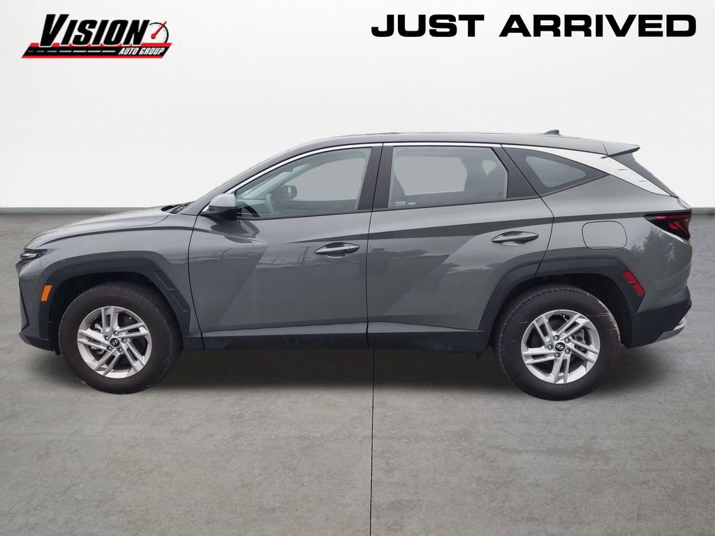 Certified 2025 Hyundai Tucson SE AWD/4WD image 2