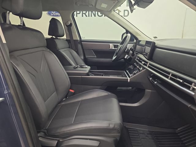 Used 2025 Hyundai Santa Fe SEL FWD image 9